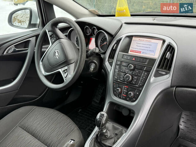 Серый Опель Астра, объемом двигателя 1.69 л и пробегом 260 тыс. км за 6600 $, фото 30 на Automoto.ua