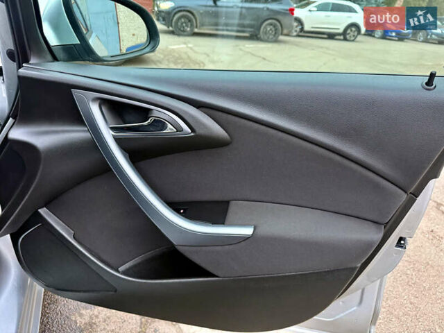 Серый Опель Астра, объемом двигателя 1.6 л и пробегом 204 тыс. км за 7499 $, фото 24 на Automoto.ua