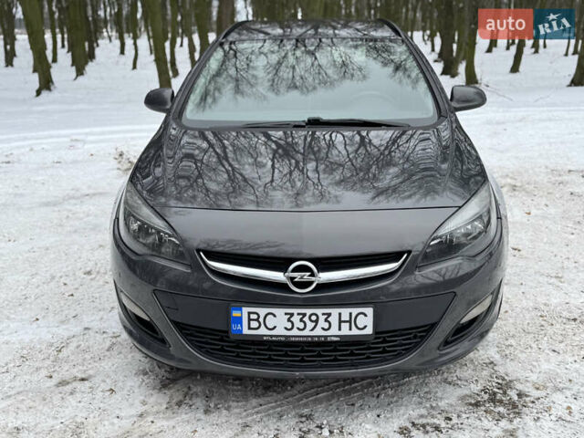 Серый Опель Астра, объемом двигателя 1.7 л и пробегом 263 тыс. км за 6700 $, фото 5 на Automoto.ua