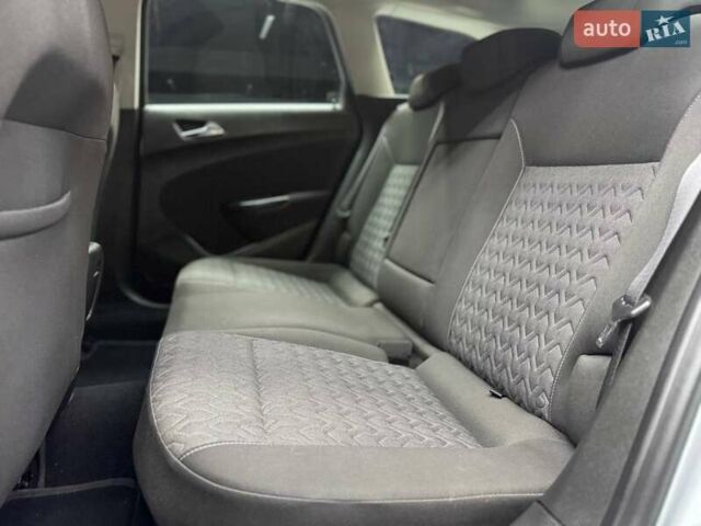 Серый Опель Астра, объемом двигателя 1.7 л и пробегом 208 тыс. км за 8800 $, фото 15 на Automoto.ua