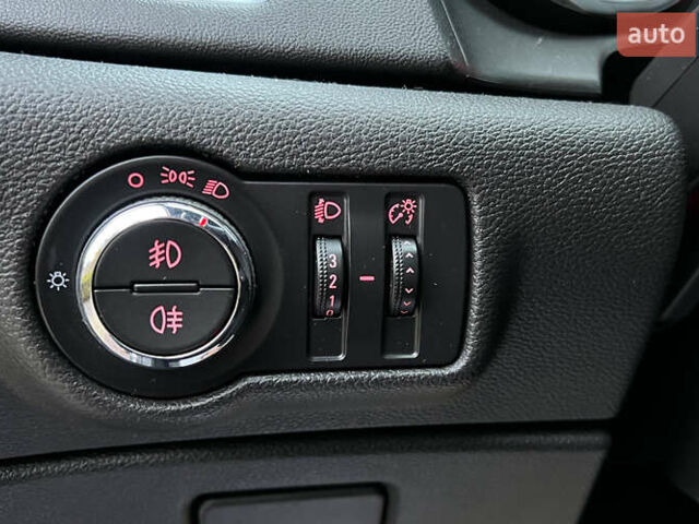 Серый Опель Астра, объемом двигателя 1.69 л и пробегом 270 тыс. км за 8500 $, фото 16 на Automoto.ua