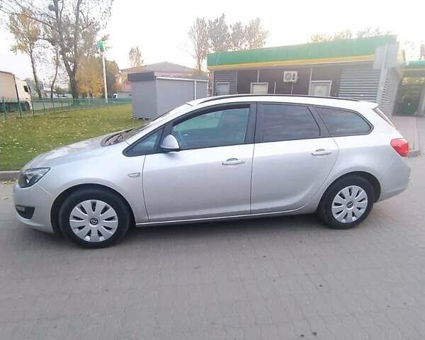 Серый Опель Астра, объемом двигателя 1.7 л и пробегом 207 тыс. км за 7200 $, фото 1 на Automoto.ua