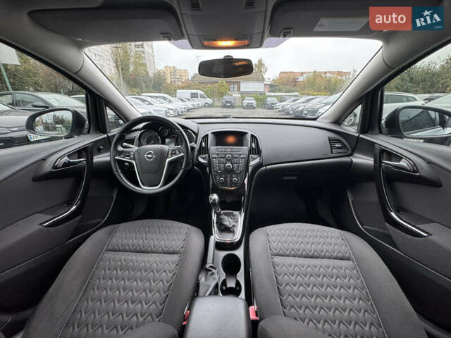 Опель Астра 2013 в Бердичеве на Automoto.ua Серый Опель Астра, объемом двигателя 1.69 л и пробегом 254 тыс. км за 8000 $, фото 14 на Automoto.ua