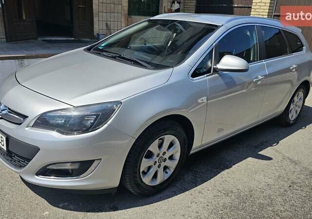 Серый Опель Астра, объемом двигателя 1.6 л и пробегом 280 тыс. км за 8699 $, фото 2 на Automoto.ua