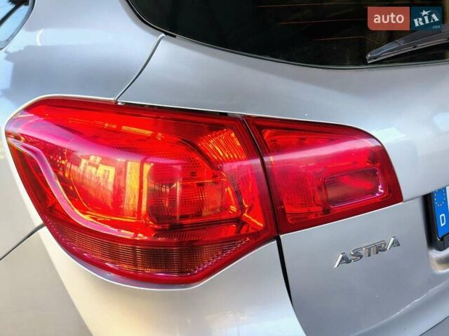 Опель Астра 2014 в Бориславе на Automoto.ua Серый Опель Астра, объемом двигателя 1.7 л и пробегом 238 тыс. км за 7300 $, фото 43 на Automoto.ua