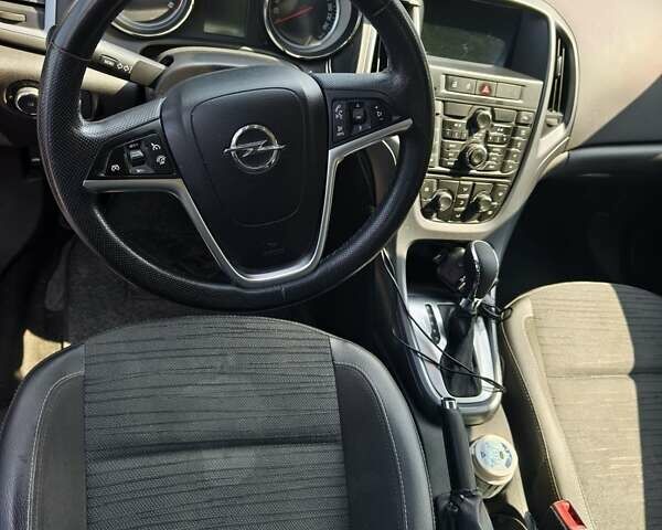 Серый Опель Астра, объемом двигателя 1.96 л и пробегом 307 тыс. км за 7300 $, фото 26 на Automoto.ua