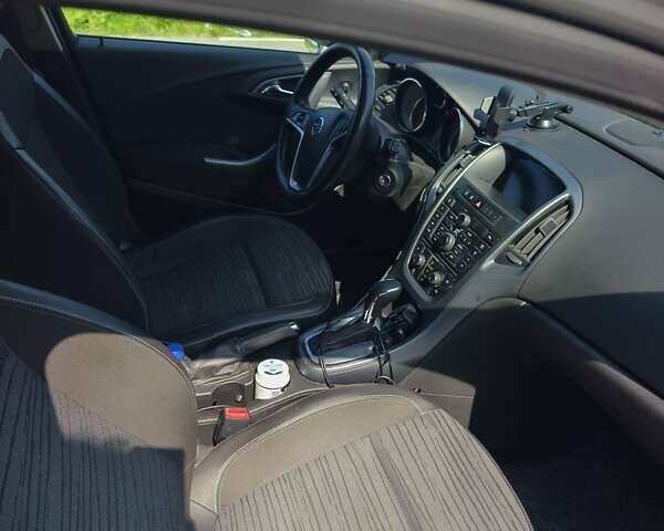 Серый Опель Астра, объемом двигателя 1.96 л и пробегом 307 тыс. км за 7300 $, фото 16 на Automoto.ua