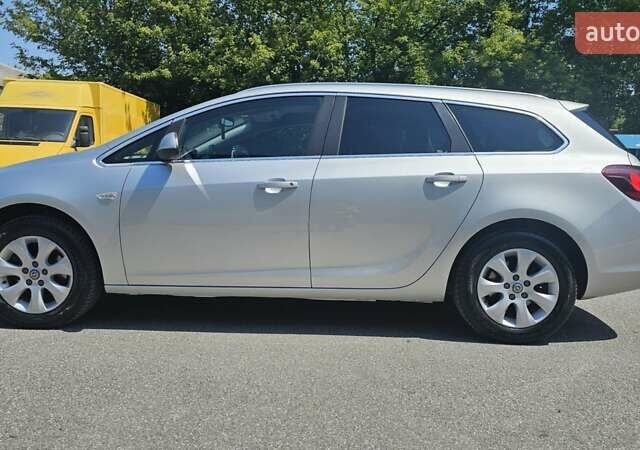 Серый Опель Астра, объемом двигателя 1.6 л и пробегом 280 тыс. км за 8699 $, фото 4 на Automoto.ua