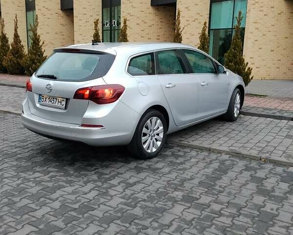 Серый Опель Астра, объемом двигателя 1.7 л и пробегом 230 тыс. км за 7900 $, фото 3 на Automoto.ua