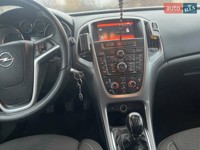 Серый Опель Астра, объемом двигателя 1.69 л и пробегом 239 тыс. км за 5700 $, фото 30 на Automoto.ua