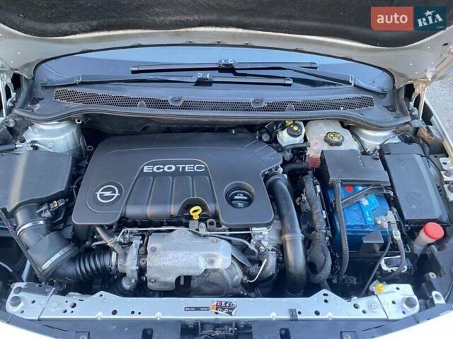 Серый Опель Астра, объемом двигателя 1.6 л и пробегом 300 тыс. км за 7700 $, фото 6 на Automoto.ua