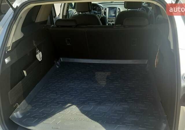 Серый Опель Астра, объемом двигателя 1.6 л и пробегом 260 тыс. км за 7500 $, фото 11 на Automoto.ua