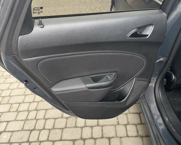 Серый Опель Астра, объемом двигателя 2 л и пробегом 262 тыс. км за 8950 $, фото 10 на Automoto.ua