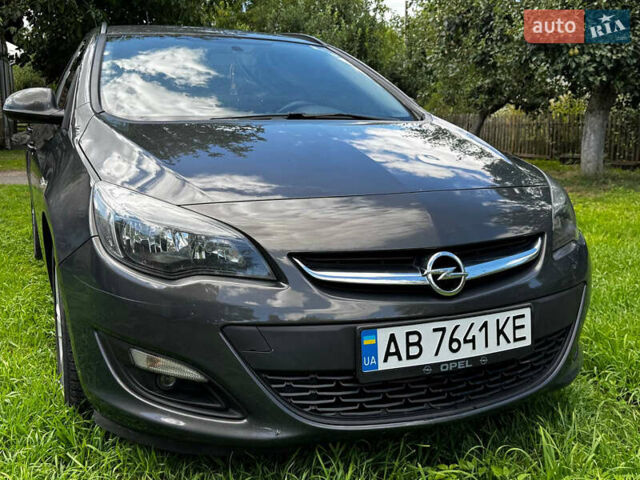 Серый Опель Астра, объемом двигателя 1.7 л и пробегом 220 тыс. км за 8200 $, фото 3 на Automoto.ua