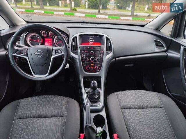 Сірий Опель Астра, об'ємом двигуна 1.4 л та пробігом 212 тис. км за 7850 $, фото 31 на Automoto.ua