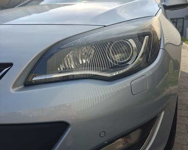 Сірий Опель Астра, об'ємом двигуна 1.7 л та пробігом 297 тис. км за 7800 $, фото 1 на Automoto.ua