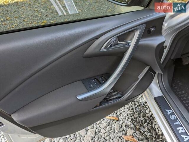 Сірий Опель Астра, об'ємом двигуна 1.69 л та пробігом 170 тис. км за 8800 $, фото 11 на Automoto.ua