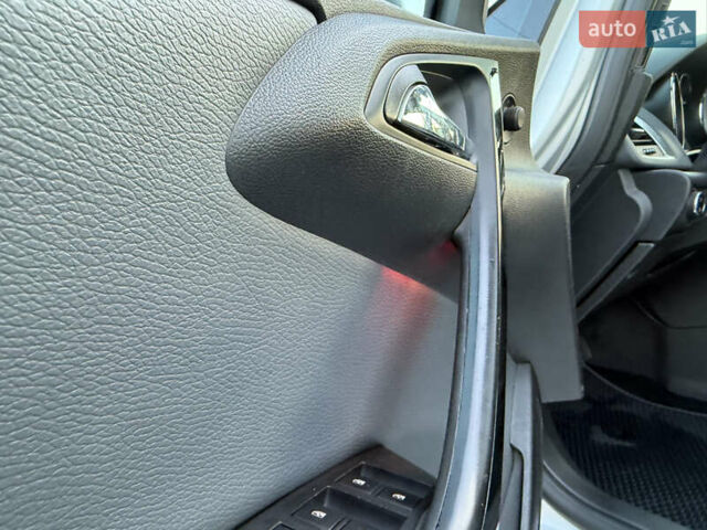 Серый Опель Астра, объемом двигателя 1.6 л и пробегом 290 тыс. км за 7700 $, фото 14 на Automoto.ua