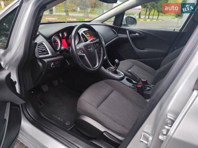 Сірий Опель Астра, об'ємом двигуна 1.4 л та пробігом 212 тис. км за 7850 $, фото 17 на Automoto.ua