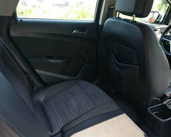 Серый Опель Астра, объемом двигателя 1.96 л и пробегом 307 тыс. км за 7300 $, фото 17 на Automoto.ua