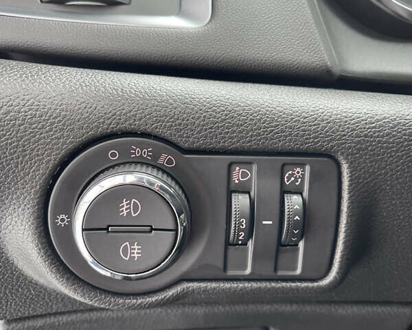 Серый Опель Астра, объемом двигателя 1.6 л и пробегом 232 тыс. км за 7200 $, фото 20 на Automoto.ua