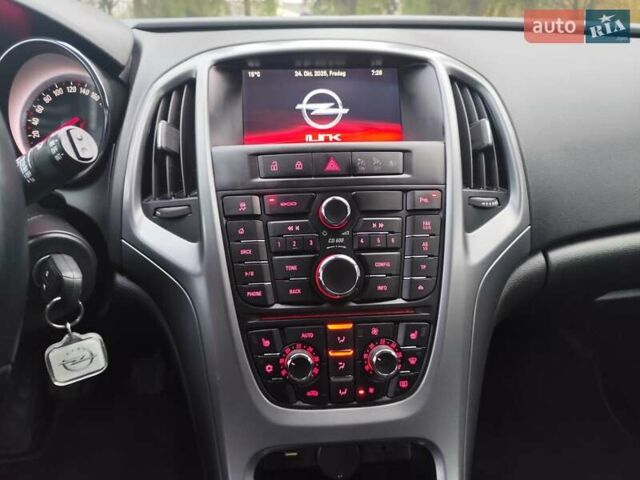 Сірий Опель Астра, об'ємом двигуна 1.4 л та пробігом 212 тис. км за 7850 $, фото 33 на Automoto.ua