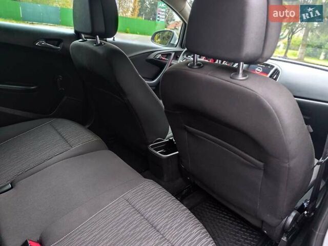 Сірий Опель Астра, об'ємом двигуна 1.4 л та пробігом 212 тис. км за 7850 $, фото 39 на Automoto.ua