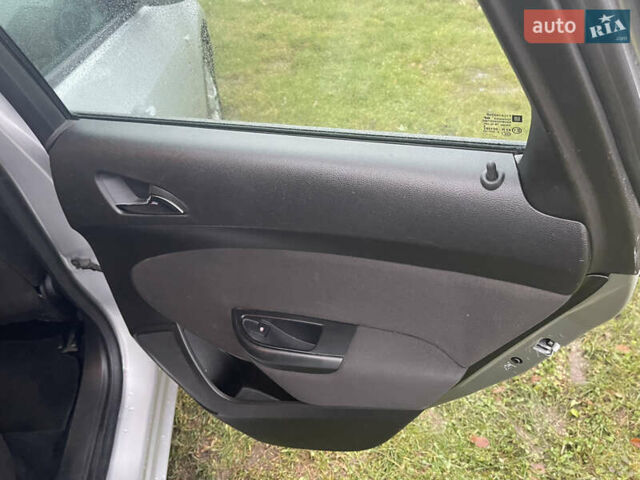 Сірий Опель Астра, об'ємом двигуна 1.69 л та пробігом 239 тис. км за 5500 $, фото 26 на Automoto.ua