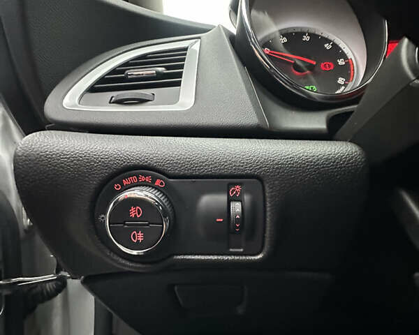 Сірий Опель Астра, об'ємом двигуна 1.6 л та пробігом 205 тис. км за 9950 $, фото 47 на Automoto.ua