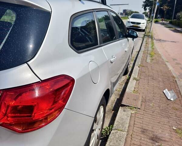 Серый Опель Астра, объемом двигателя 1.96 л и пробегом 307 тыс. км за 7300 $, фото 13 на Automoto.ua