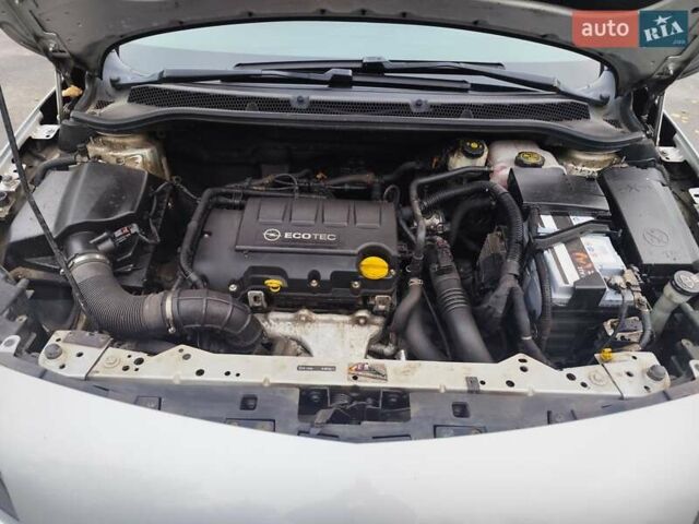 Сірий Опель Астра, об'ємом двигуна 1.4 л та пробігом 212 тис. км за 7850 $, фото 48 на Automoto.ua