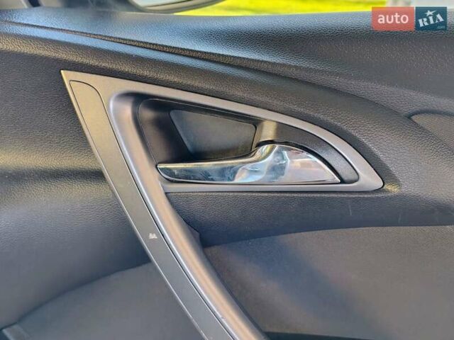 Опель Астра 2014 в Бориславе на Automoto.ua Серый Опель Астра, объемом двигателя 1.7 л и пробегом 238 тыс. км за 7300 $, фото 96 на Automoto.ua