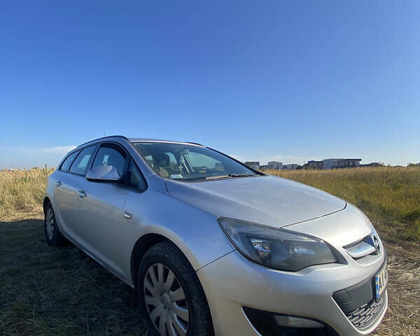 Опель Астра 2014 у Софіївська Борщагівка на Automoto.ua Сірий Опель Астра, об'ємом двигуна 1.6 л та пробігом 235 тис. км за 7500 $, фото 3 на Automoto.ua