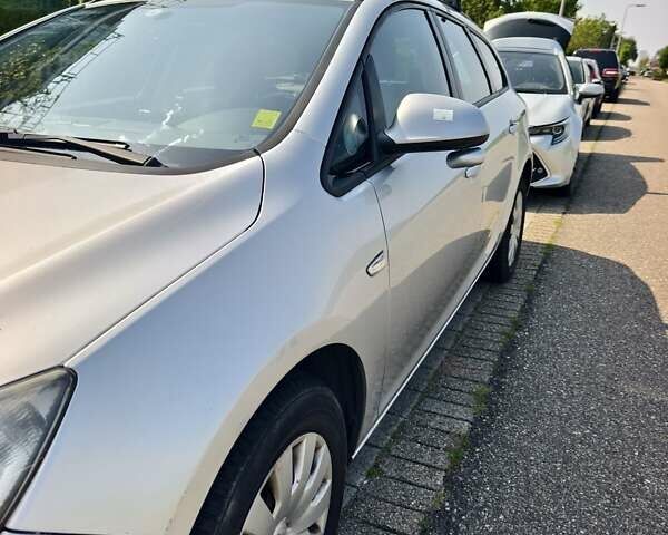 Серый Опель Астра, объемом двигателя 1.96 л и пробегом 307 тыс. км за 7300 $, фото 24 на Automoto.ua