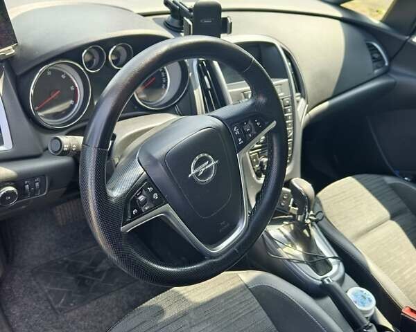 Серый Опель Астра, объемом двигателя 1.96 л и пробегом 307 тыс. км за 7300 $, фото 5 на Automoto.ua