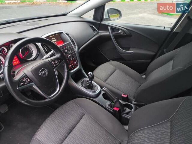 Опель Астра 2014 в Житомире на Automoto.ua Серый Опель Астра, объемом двигателя 1.4 л и пробегом 212 тыс. км за 8350 $, фото 24 на Automoto.ua
