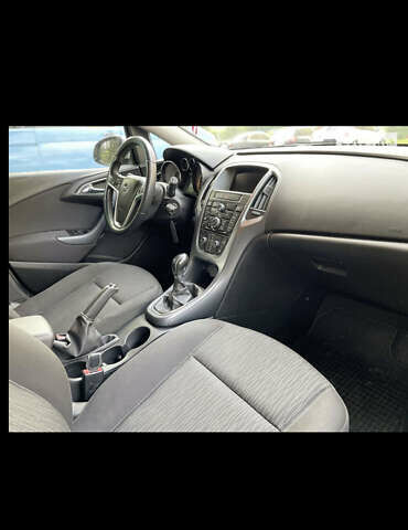 Серый Опель Астра, объемом двигателя 1.6 л и пробегом 280 тыс. км за 8500 $, фото 3 на Automoto.ua