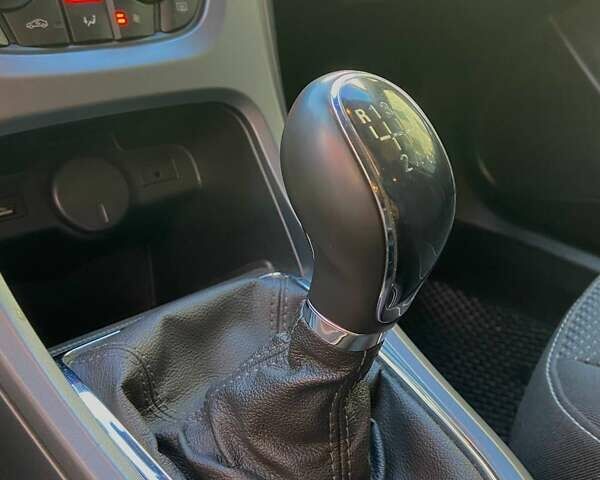 Сірий Опель Астра, об'ємом двигуна 1.6 л та пробігом 230 тис. км за 8300 $, фото 9 на Automoto.ua