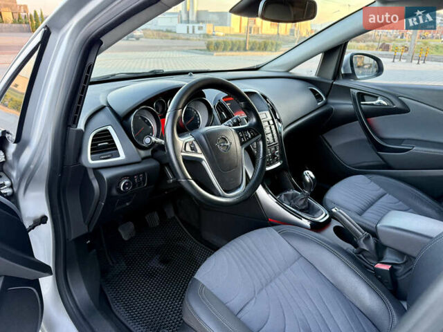 Серый Опель Астра, объемом двигателя 1.6 л и пробегом 290 тыс. км за 7700 $, фото 8 на Automoto.ua