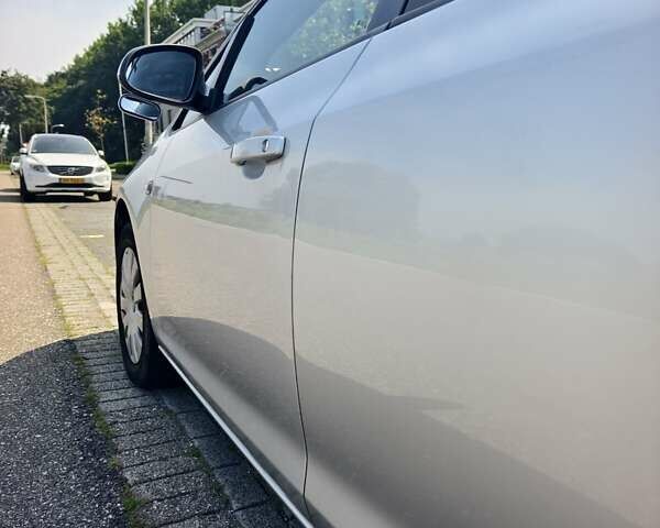 Серый Опель Астра, объемом двигателя 1.96 л и пробегом 307 тыс. км за 7300 $, фото 9 на Automoto.ua