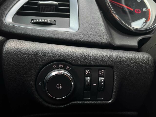 Серый Опель Астра, объемом двигателя 1.6 л и пробегом 195 тыс. км за 7636 $, фото 10 на Automoto.ua