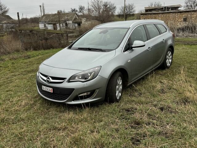 Серый Опель Астра, объемом двигателя 1.6 л и пробегом 255 тыс. км за 8250 $, фото 2 на Automoto.ua