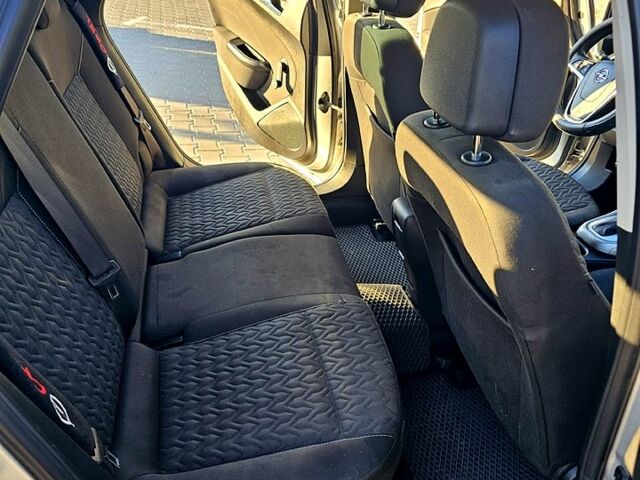 Сірий Опель Астра, об'ємом двигуна 2 л та пробігом 219 тис. км за 6200 $, фото 10 на Automoto.ua