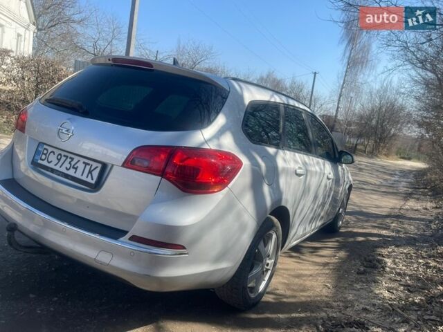 Серый Опель Астра, объемом двигателя 1.7 л и пробегом 240 тыс. км за 5300 $, фото 15 на Automoto.ua