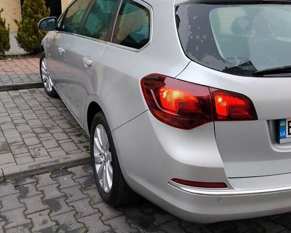 Серый Опель Астра, объемом двигателя 1.7 л и пробегом 230 тыс. км за 7900 $, фото 4 на Automoto.ua