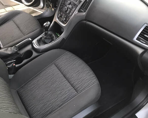 Сірий Опель Астра, об'ємом двигуна 0 л та пробігом 230 тис. км за 6499 $, фото 9 на Automoto.ua