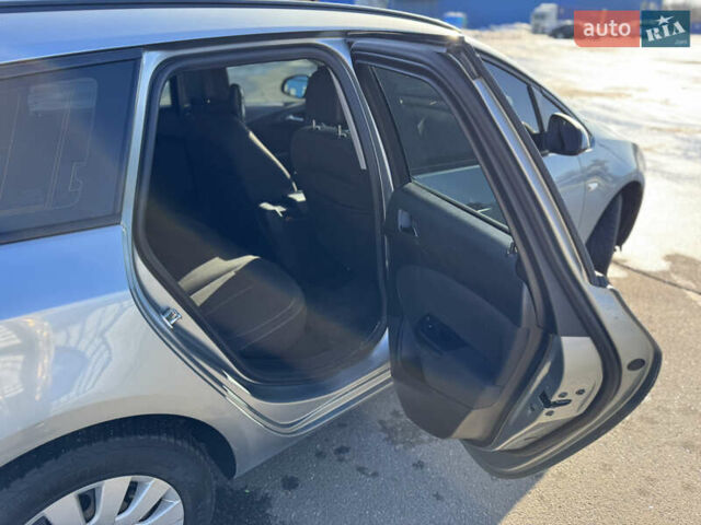 Сірий Опель Астра, об'ємом двигуна 1.96 л та пробігом 230 тис. км за 9500 $, фото 9 на Automoto.ua