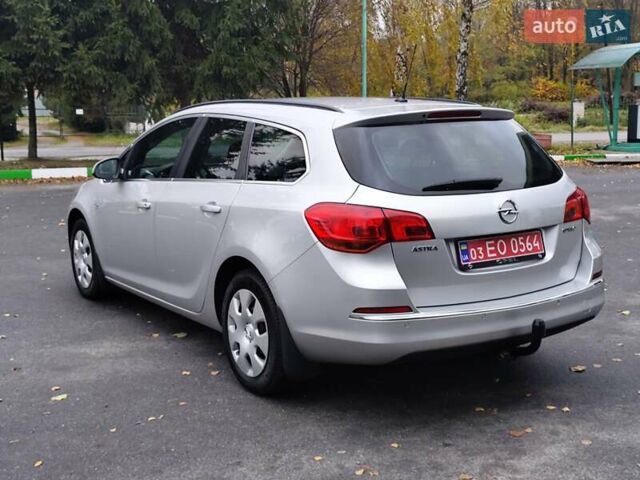 Сірий Опель Астра, об'ємом двигуна 1.4 л та пробігом 212 тис. км за 7850 $, фото 3 на Automoto.ua