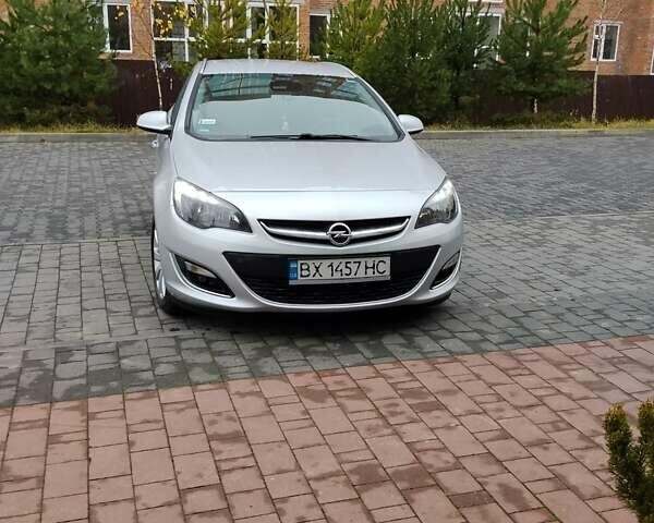 Серый Опель Астра, объемом двигателя 1.7 л и пробегом 230 тыс. км за 7900 $, фото 10 на Automoto.ua