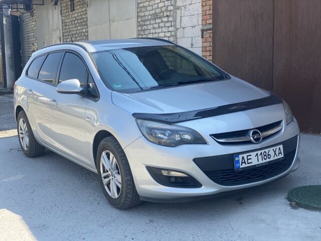 Сірий Опель Астра, об'ємом двигуна 1.6 л та пробігом 290 тис. км за 7800 $, фото 1 на Automoto.ua